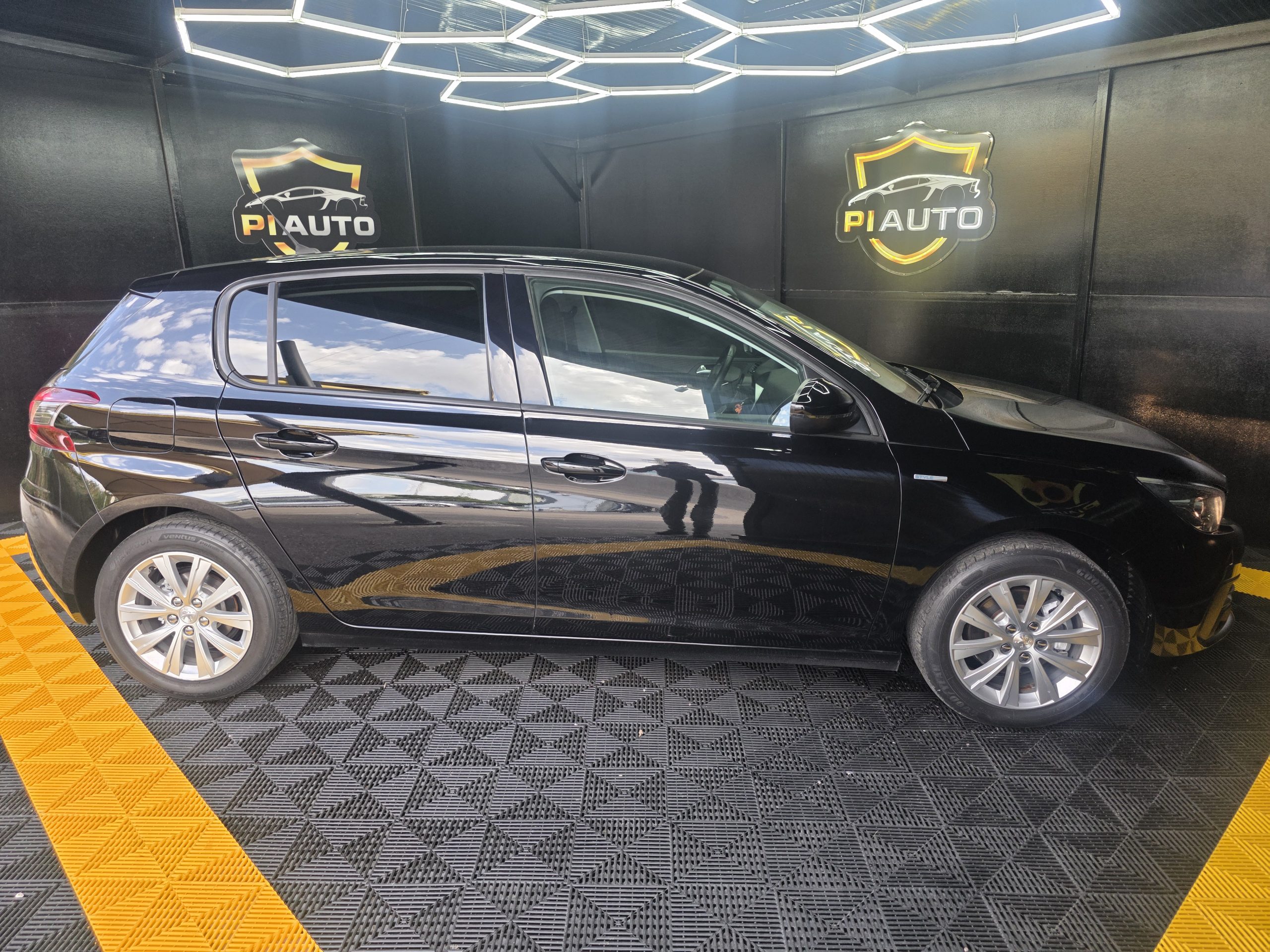 Peugeot 308 1.5 BlueHDi