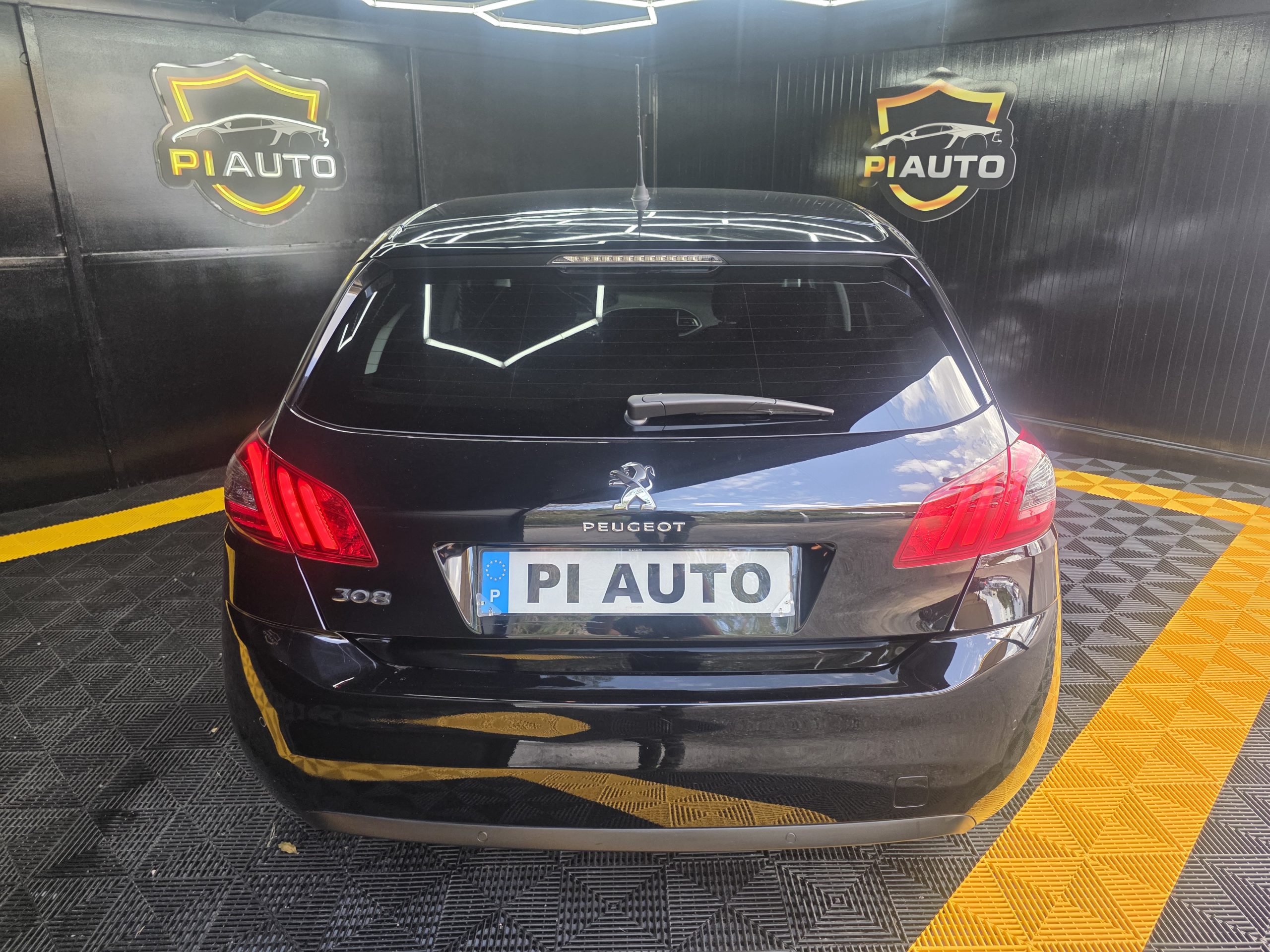 Peugeot 308 1.5 BlueHDi