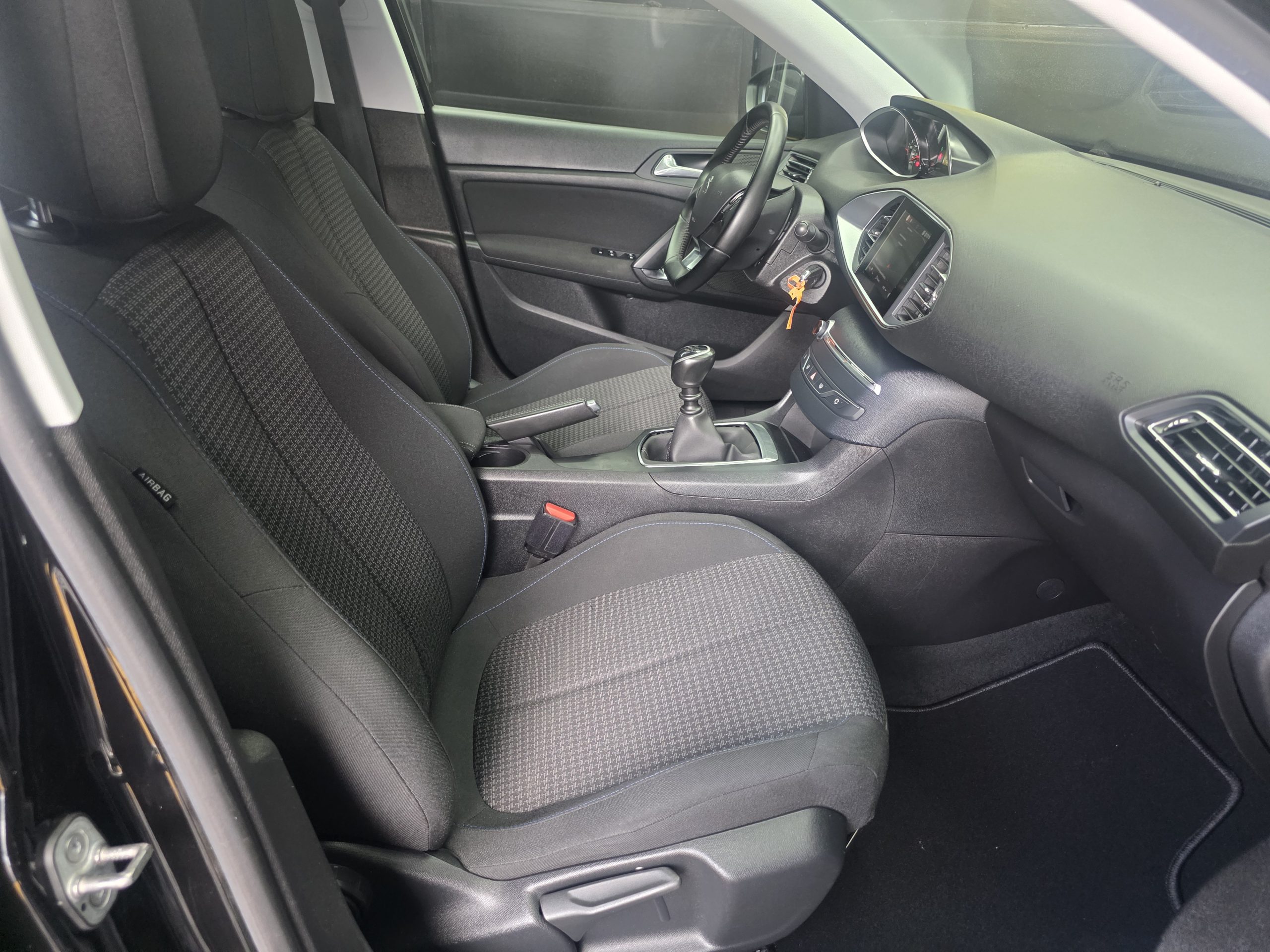 Peugeot 308 1.5 BlueHDi